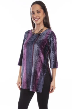 Honey Creek 3/4 Sleeve Velvet Tunic